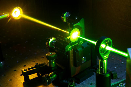 ngineered single crystal CVD diamond, with ultra-low absorption and birefringence combined with long optical path lengths, has made Monolithic Diamond Raman Lasers a practical reality
