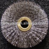 Circular brush-crimped wire with brass bore