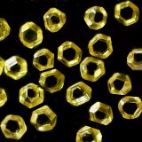 Coarse synthetic diamond powder for metal bond