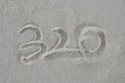 Brown fused alumina for bonded abrasives F320