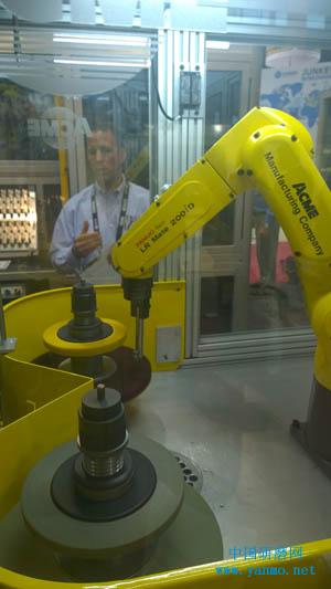 robotic arm grinding
